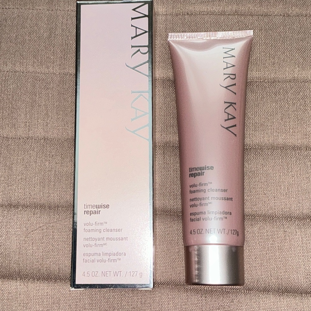 Mary Kay Timewise Repair Volu-Firm Foaming Cleanser